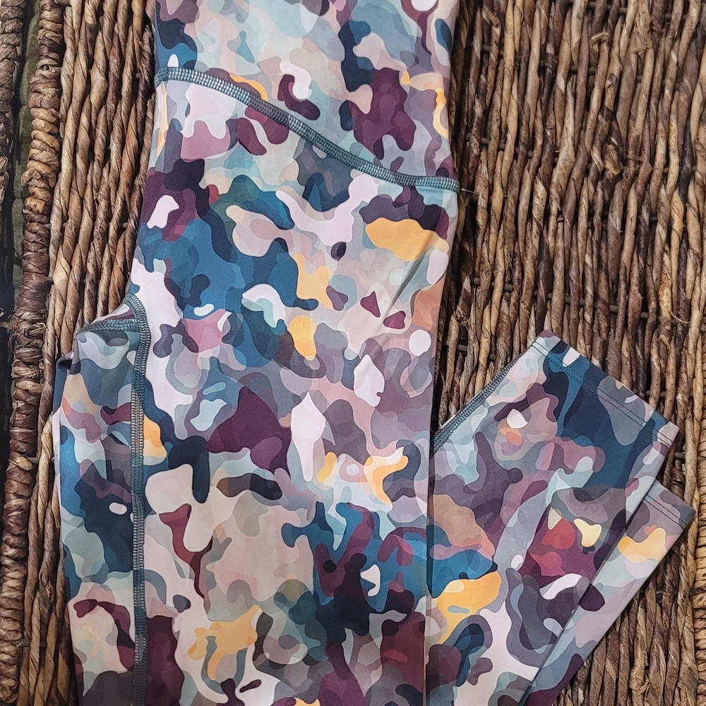 SPANX Multicolor Camouflage Leggings